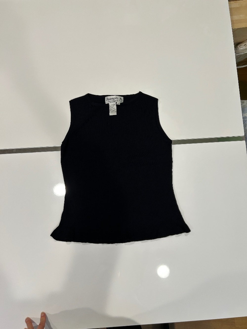 Simple Clean Fitted Flared Hem Black Tank Top